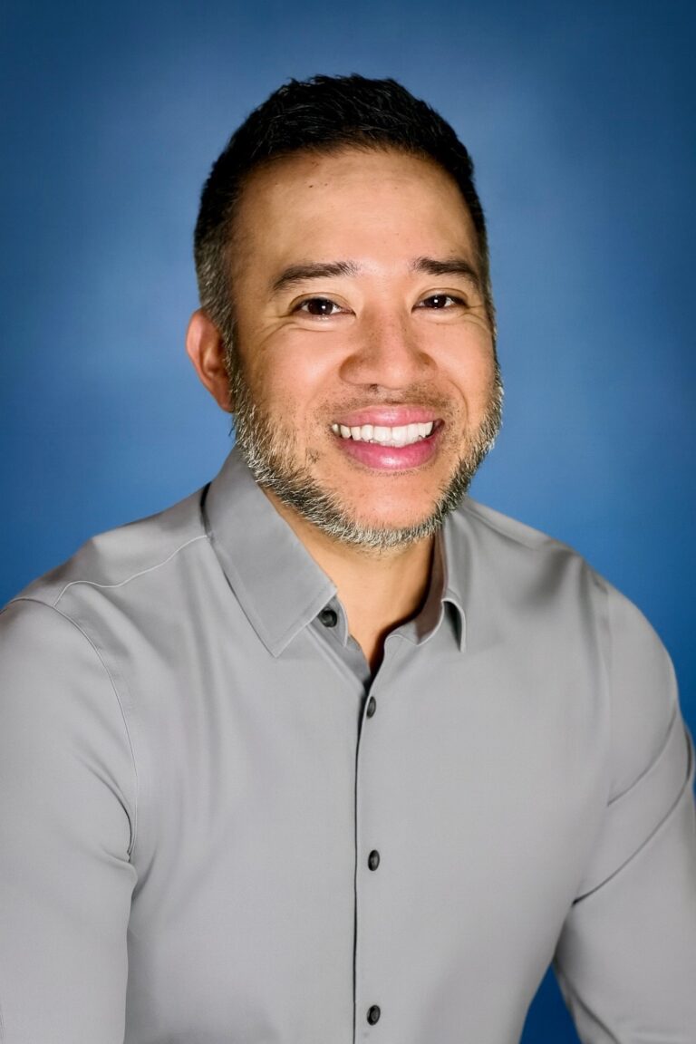 Alex Constantini Alex Constantino, PT, DPT - Total Sports Therapy